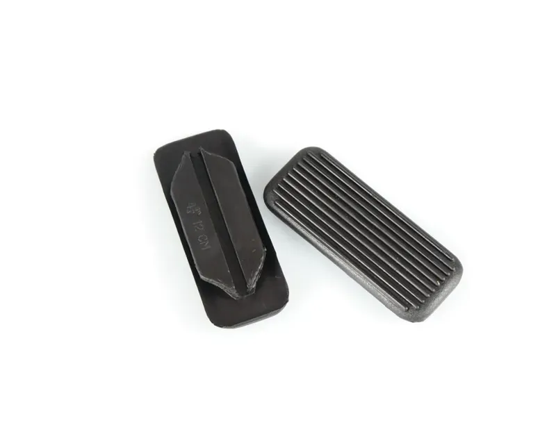 Shires Stirrup Treads In Black