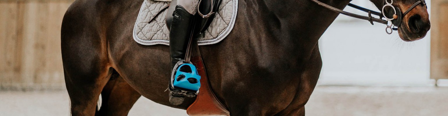 Shires Premium Stirrups Reinforced Light Saddlery Horse Riding Accessory 