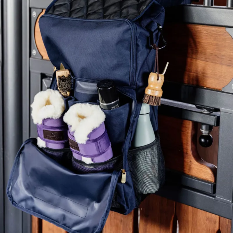 Kentucky Stable Bag in Navy-3