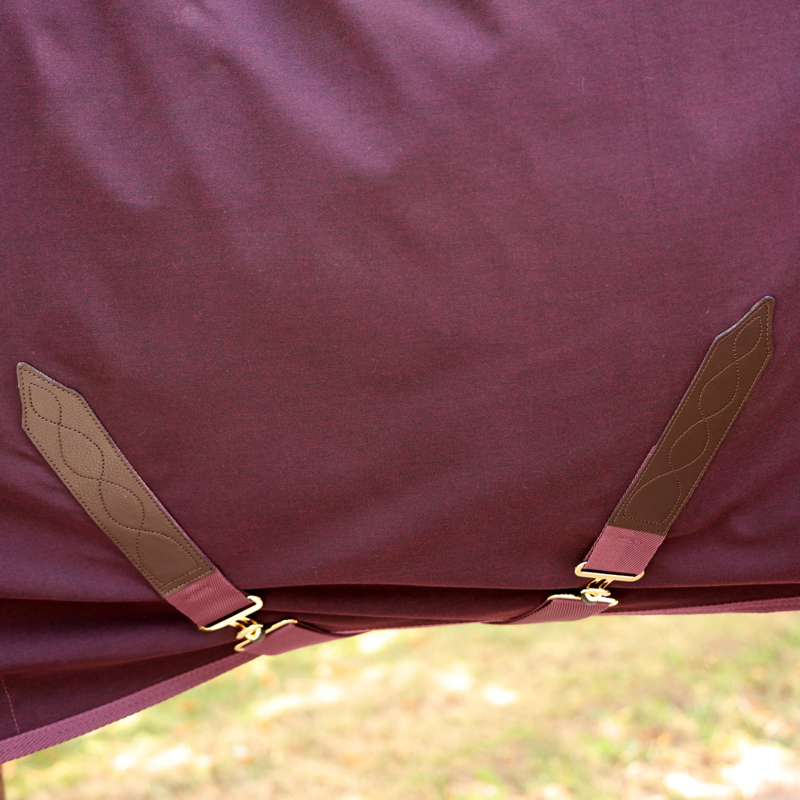 Shires Deluxe Stable Sheet Rug in Black Cherry-2