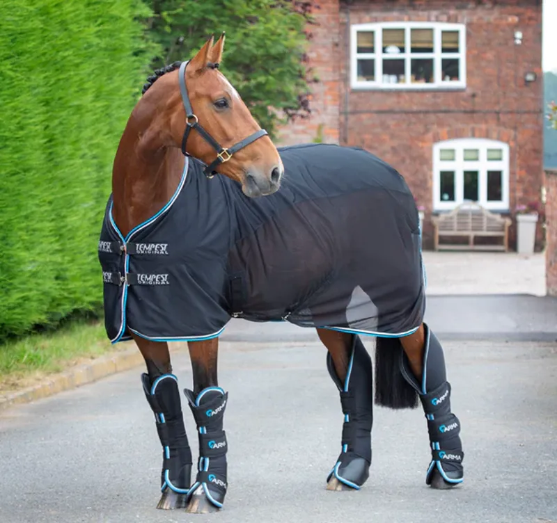 Arma Air Defence Travel Boots in Black-2