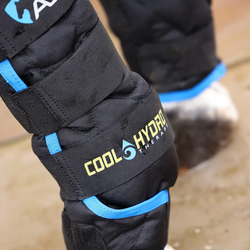 Arma Cool Hydro Therapy Boots in Black-3