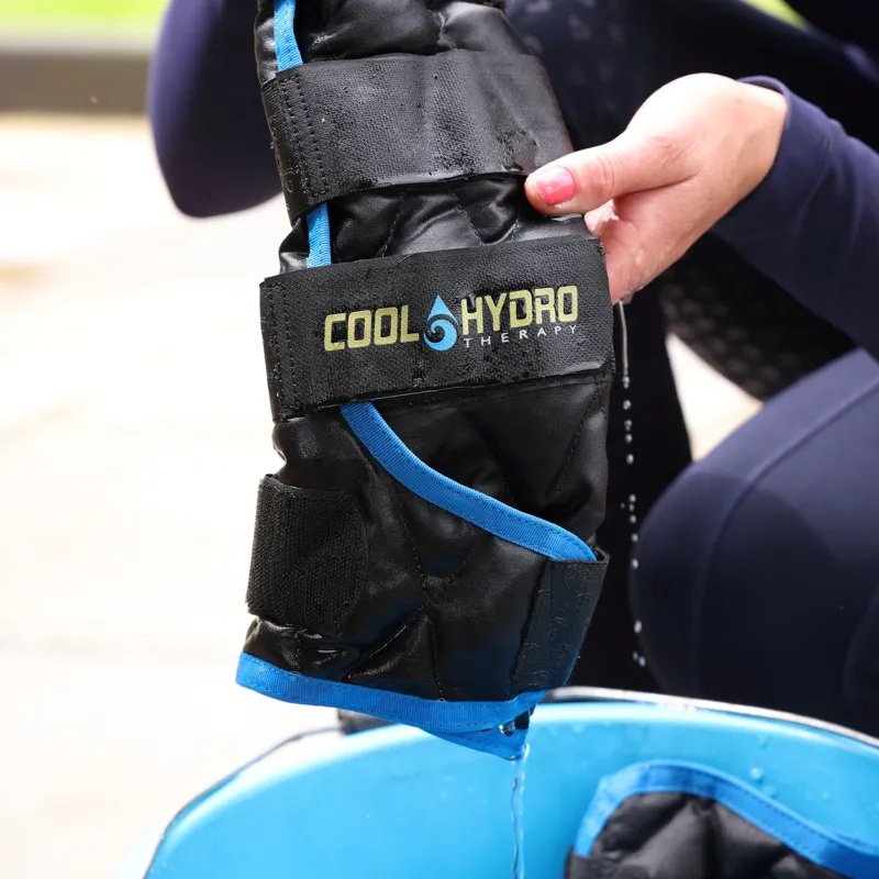 Arma Cool Hydro Therapy Boots in Black-5