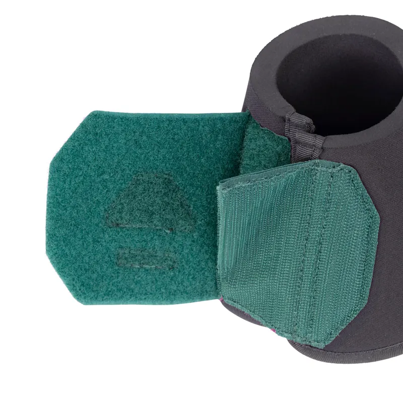 Arma Neoprene Over Reach Boots in Green-4