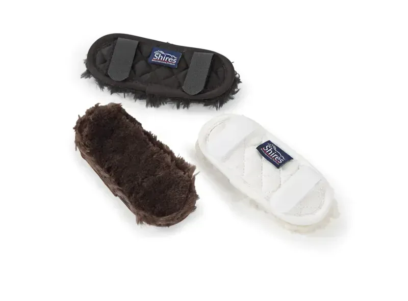 Arma SupaFleece Chin Guard in Black-1