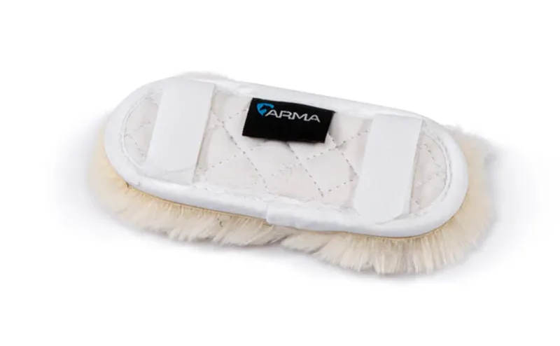 Arma SupaFleece Chin Guard in White