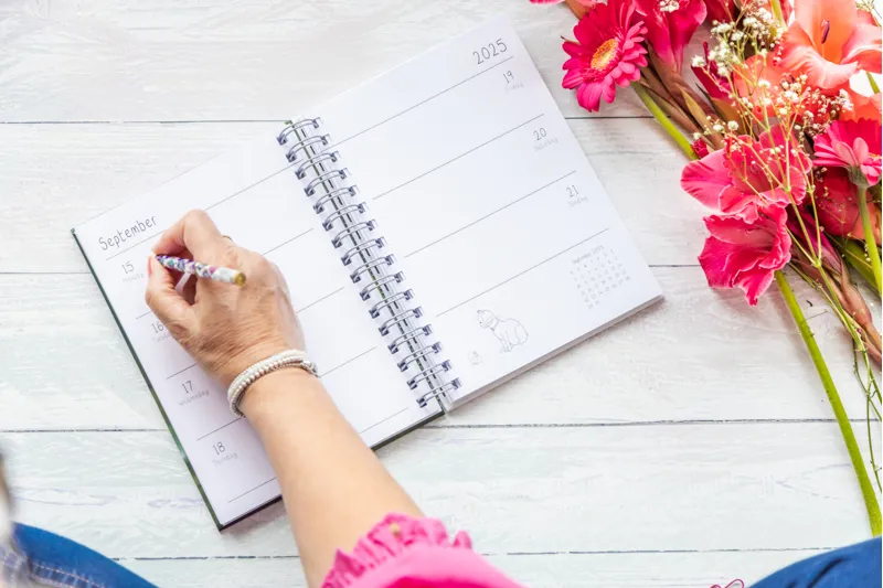 Emily Cole 2026 A5 Ringbound Diary-1