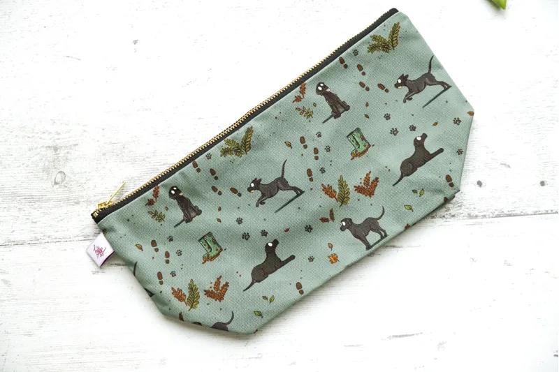 Emily Cole Labrador Pattern Wash Bag in Assorted