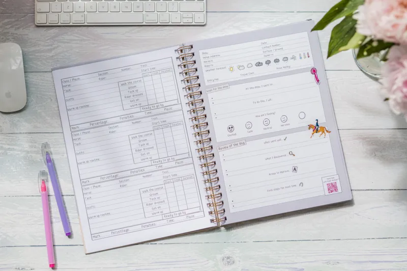 Emily Cole Show Planner Book in Assorted-1