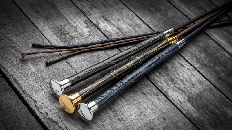 LeMieux Le Grip Schooling Whip in Black and Silver-2