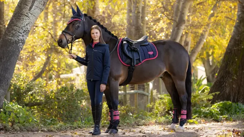 LeMieux Loire GP Square in Navy and Cranberry-1