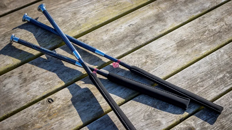 LeMieux Pro-Baton Whip in Navy-1