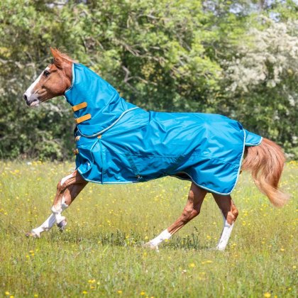 Shires Highlander Original Lite Turnout Rug & Neck Set