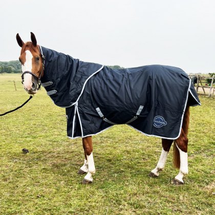 Townfields 200g Detach A Neck Medium Turnout Rug