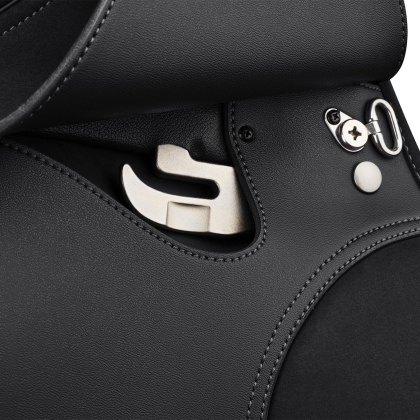 Wintec Pro Wide Dressage Saddle with Hart