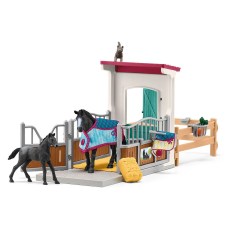 Schleich Horse Box with Mare and Foal                                           Schleich Horse Box with Mare and Foal