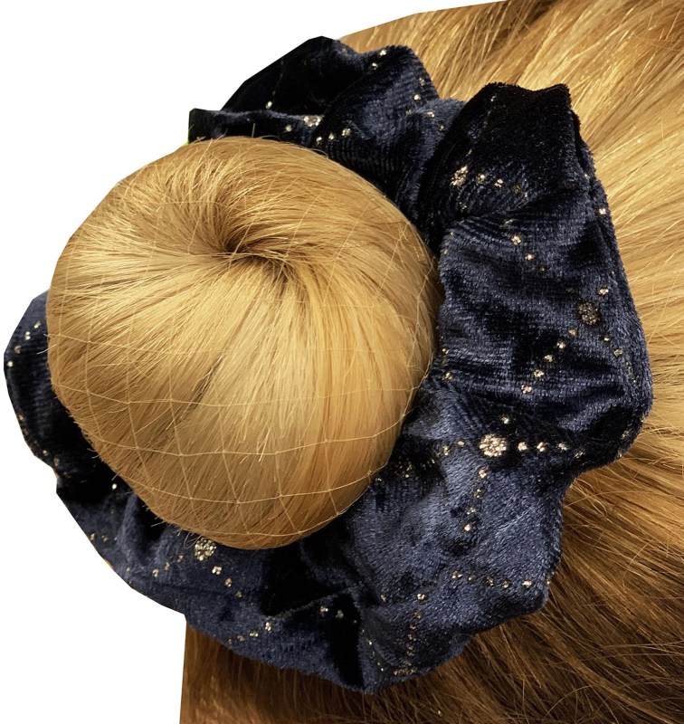Equetech Solitaire Velvet Scrunchie Equetech Solitaire Velvet Scrunchie