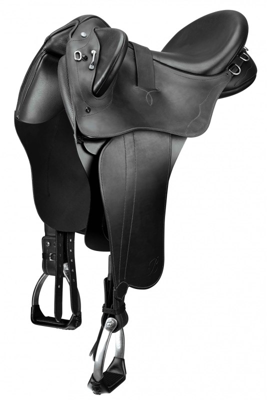 Bates Kimberley Heritage Saddle with Swinging Fender and Cair Bates Kimberley Heritage Saddle with Swinging Fender and Cair