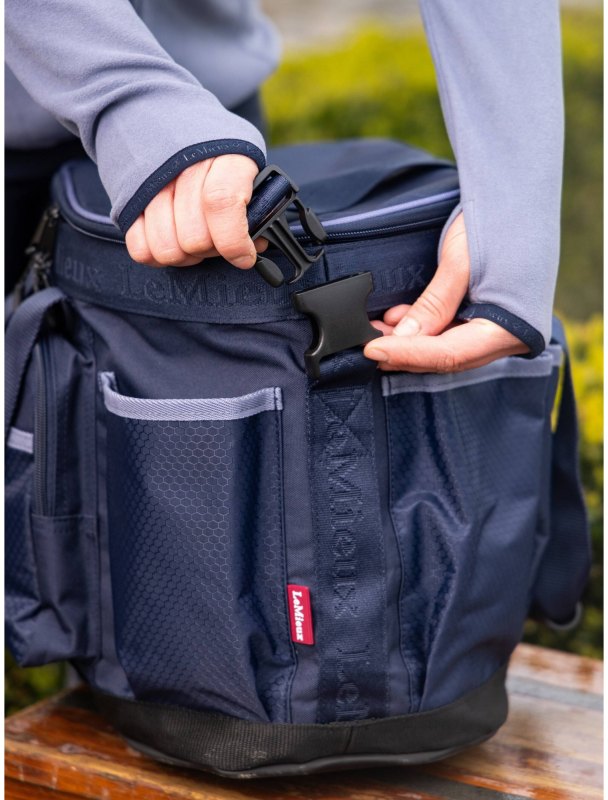 LeMieux Grooming Bag Navy  LeMieux Grooming Bag Navy